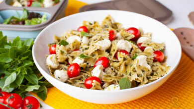 Salada de Macarrão Caprese